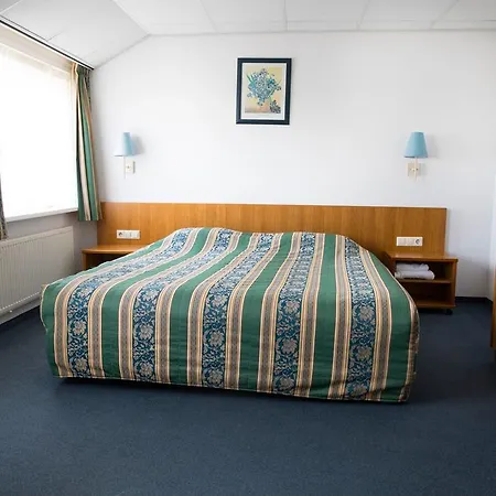 De Drie Dorpen Hotel 3*